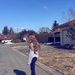 Meet your Posher, Anicka